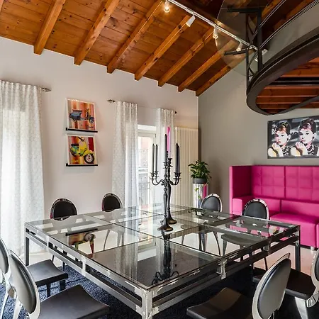 招待所 Duomo
